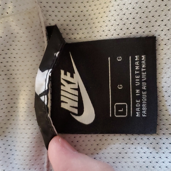 Youth Nike Jacket - Picture 4 of 5